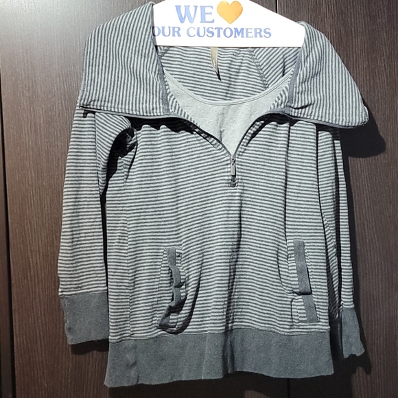 Maternity/Nursing Top - Picture 1 of 3